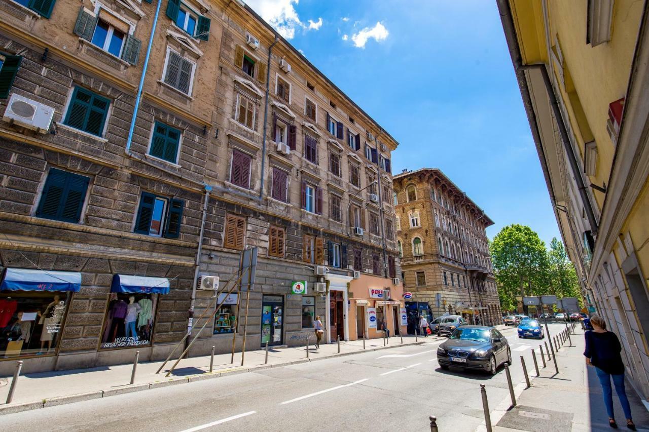 Apartments Paulina Rijeka Exterior photo